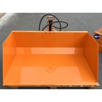 Prekucni hidravlični transportni zaboj 120 cm za traktor, z zadnjo ploščo DELEKS BUCKET120H