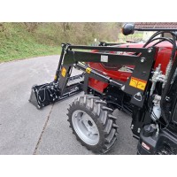 Traktor NTS 704-PRO s čelnim nakladačem